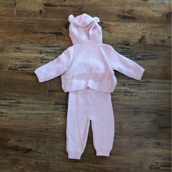**HOST PICK** ***NWT*** GAP Baby Brannan Bear Sweater Outfit Set Pink 3-6 Months - Picture 6 of 7